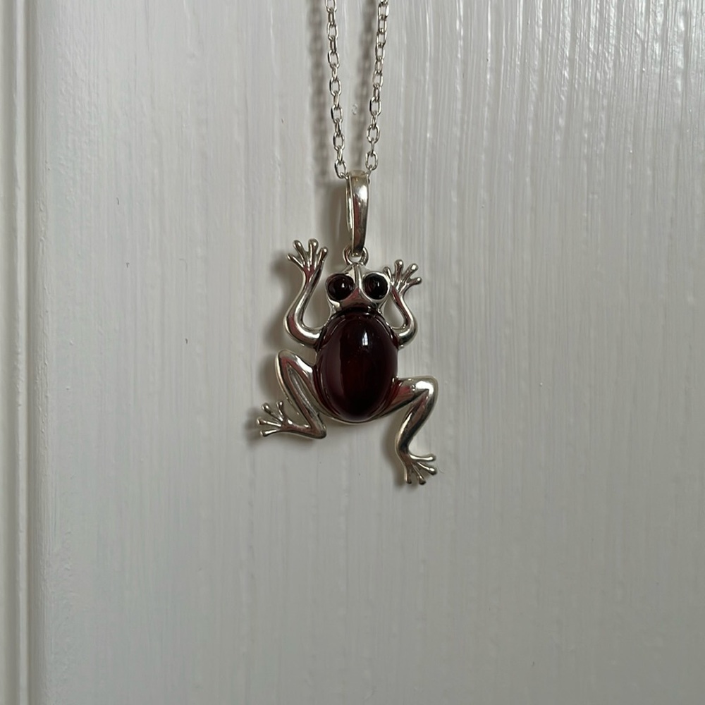 Sterling silver Amber frog
